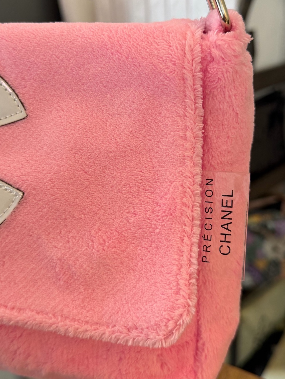 NEW Chanel Precision Fuzzy VIP Pink White CC Bag GWP VIP item - Picture 4 of 7